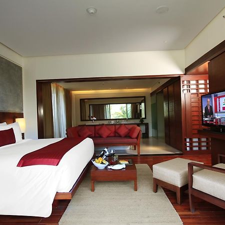 Holiday Inn & Suites Bengaluru Whitefield Экстерьер фото