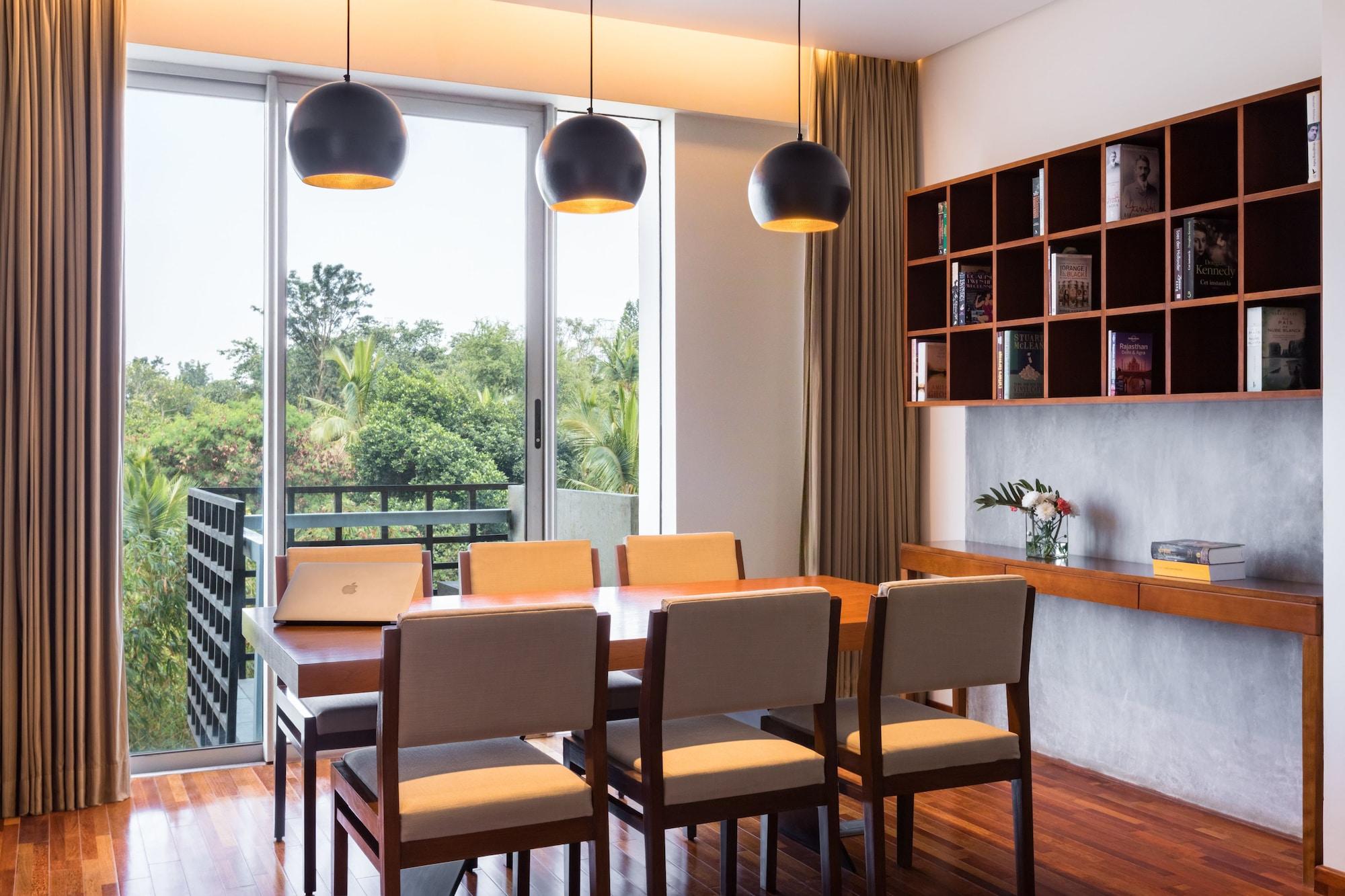 Holiday Inn & Suites Bengaluru Whitefield Экстерьер фото