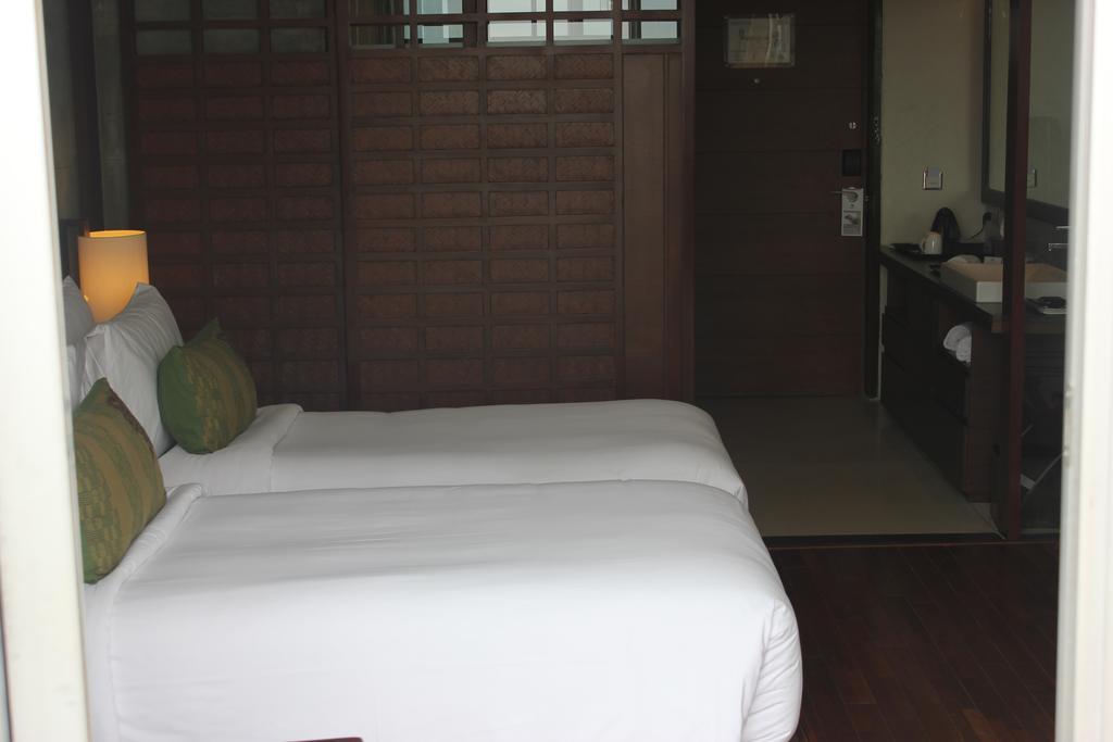 Holiday Inn & Suites Bengaluru Whitefield Экстерьер фото
