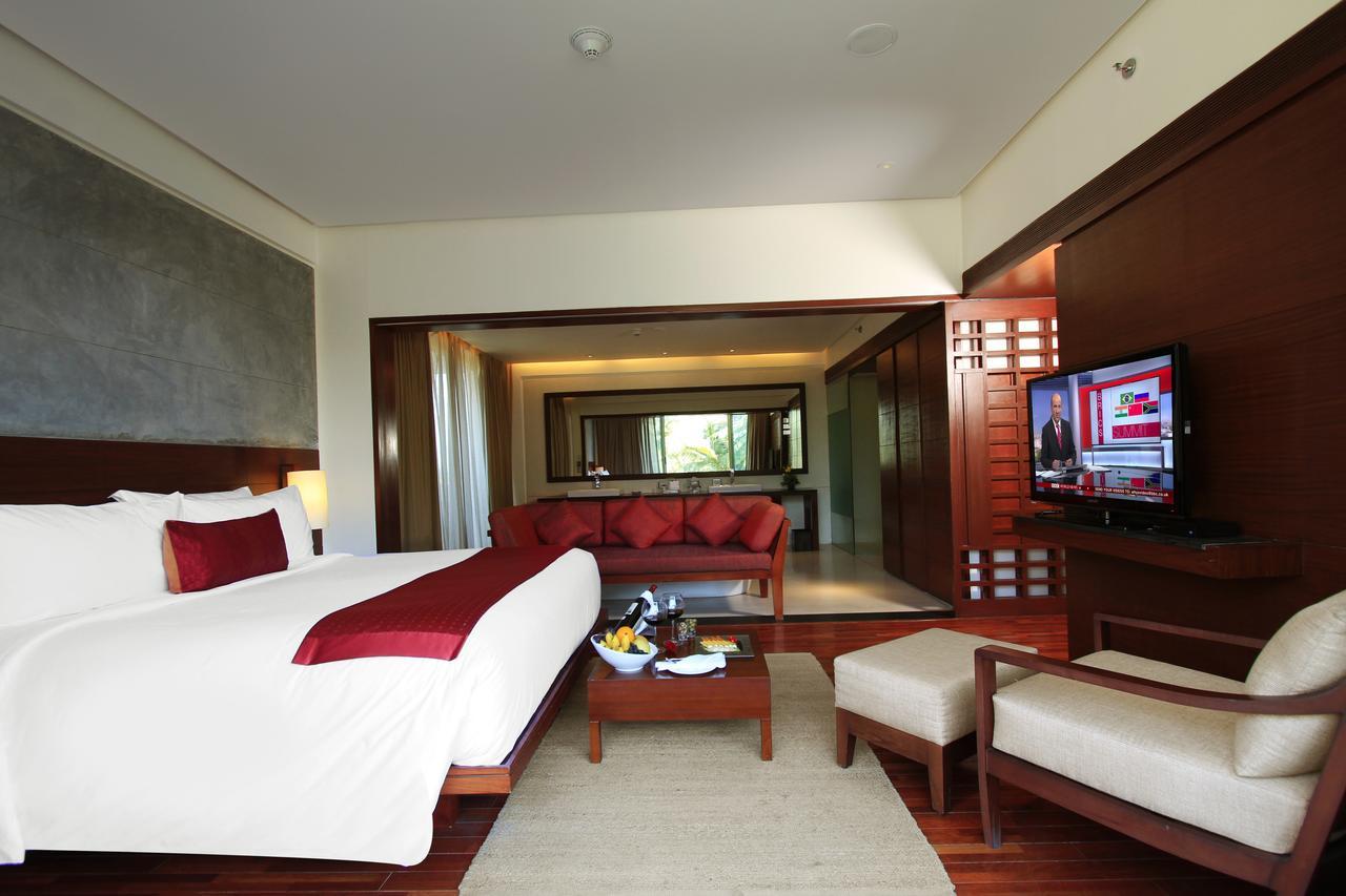 Holiday Inn & Suites Bengaluru Whitefield Экстерьер фото