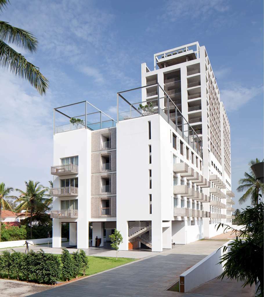Holiday Inn & Suites Bengaluru Whitefield Экстерьер фото