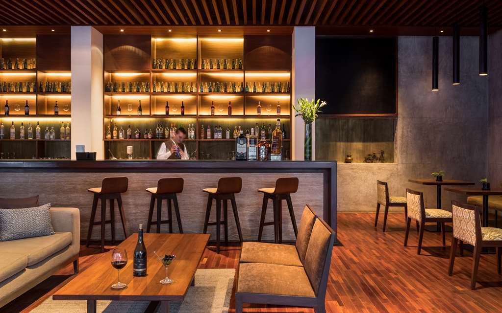 Holiday Inn & Suites Bengaluru Whitefield Интерьер фото